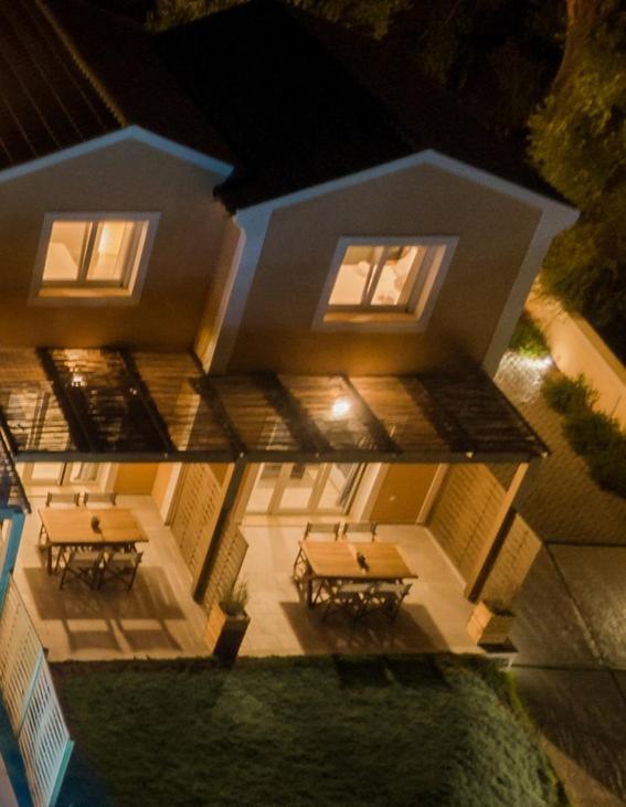 Reiki Apartments Ereikoussa エクステリア 写真