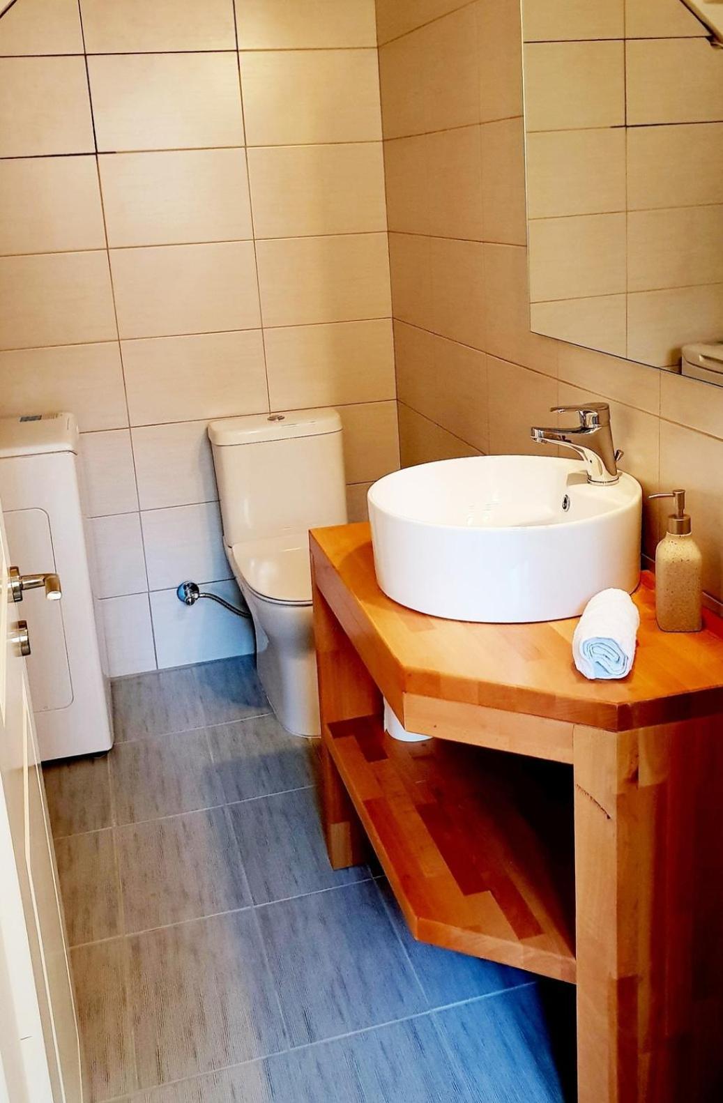 Reiki Apartments Ereikoussa エクステリア 写真
